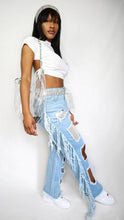 Load image into Gallery viewer, DISTRESSED RHINESTONE FRINGE JEANS